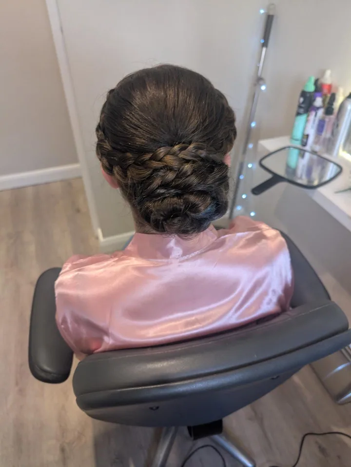 Braided texture in a hairstyle by Becky